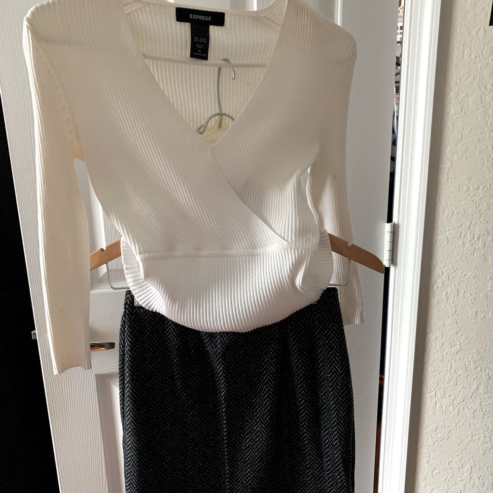 Express outfit includes Md. Blouse & XS Skirt